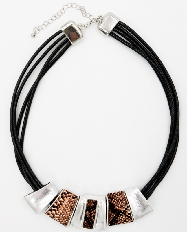Collar Necklace with Animal Print Accents